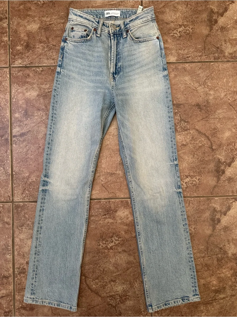Brand new Zara straight leg Women’s jeans US size: 0